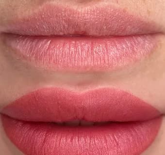 Lip Blushing